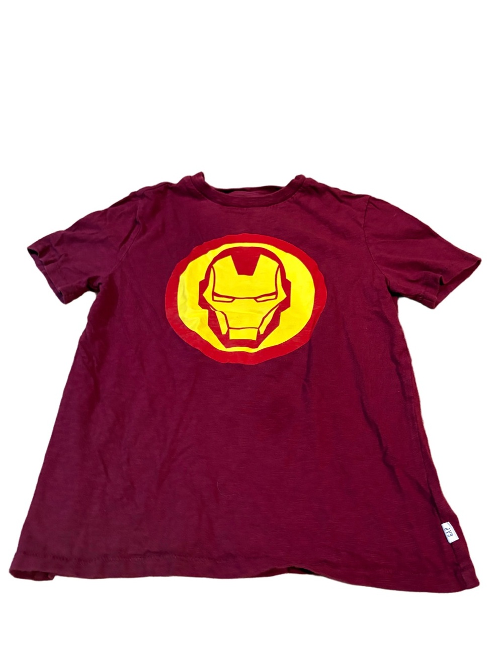 Boys GAP Burgundy Superhero Iron Mask Graphic Tee with Yellow Emblem Size Medium